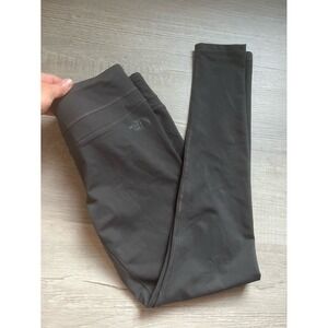 The NORTH FACE dark grey charcoal soft leggings women's flash dry medium‎